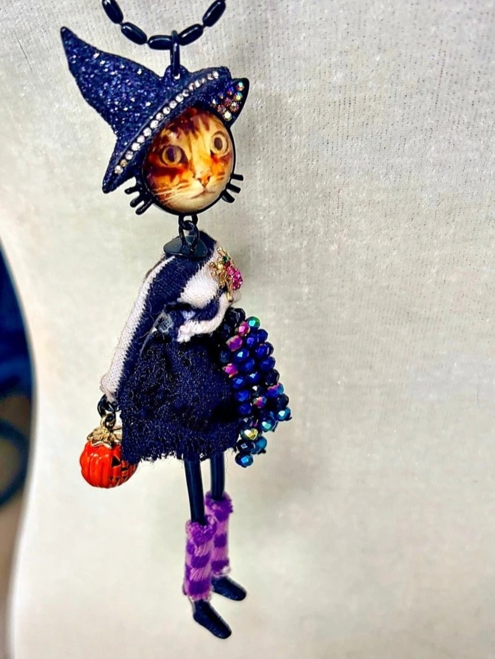 *Rare* Betsey Johnson Cat Witch Pendant Necklace Collectors Item